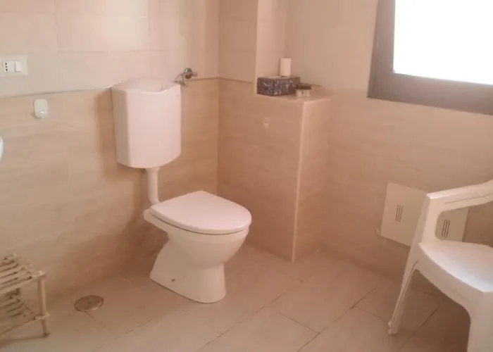 Newfaro 3* טאראנטו