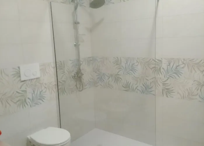 בית הארחה Newfaro טאראנטו